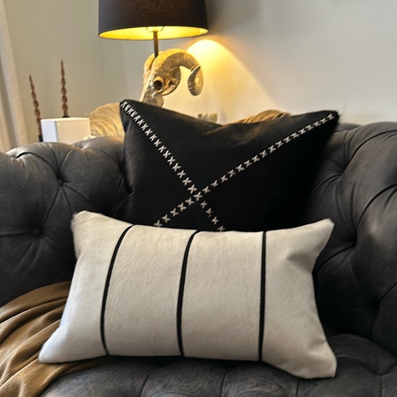 New Arhaus black white hair on hide panel leather pillow cover linen back 12x20 - Picture 2 of 14